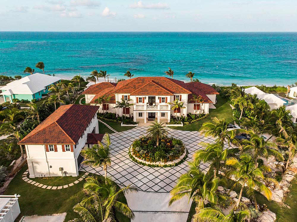 Christmas villas in the Bahamas