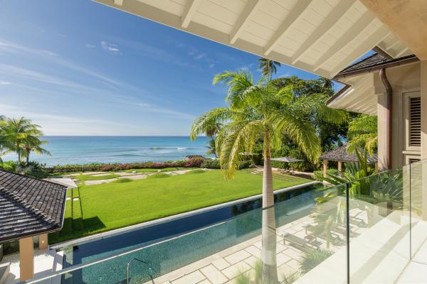 Godings Beach House - Beachfront